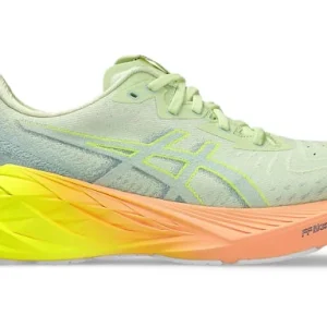 ASICS Novablast 4 Paris Cool Matcha Safety Yellow