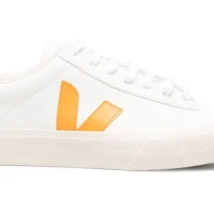 Veja Campo Low Chromefree White Ouro (Women's)