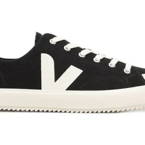 Veja Nova Canvas Low Black Pierre