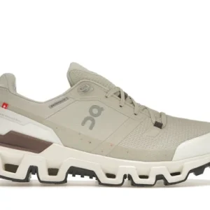 On Running Cloundwander Waterproof Sand Ivory (Women's)